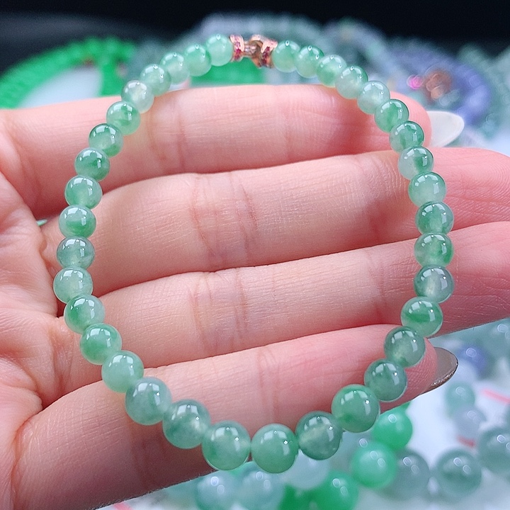 【闪购商品】翡翠手链未镶嵌发***指卡5.6mm