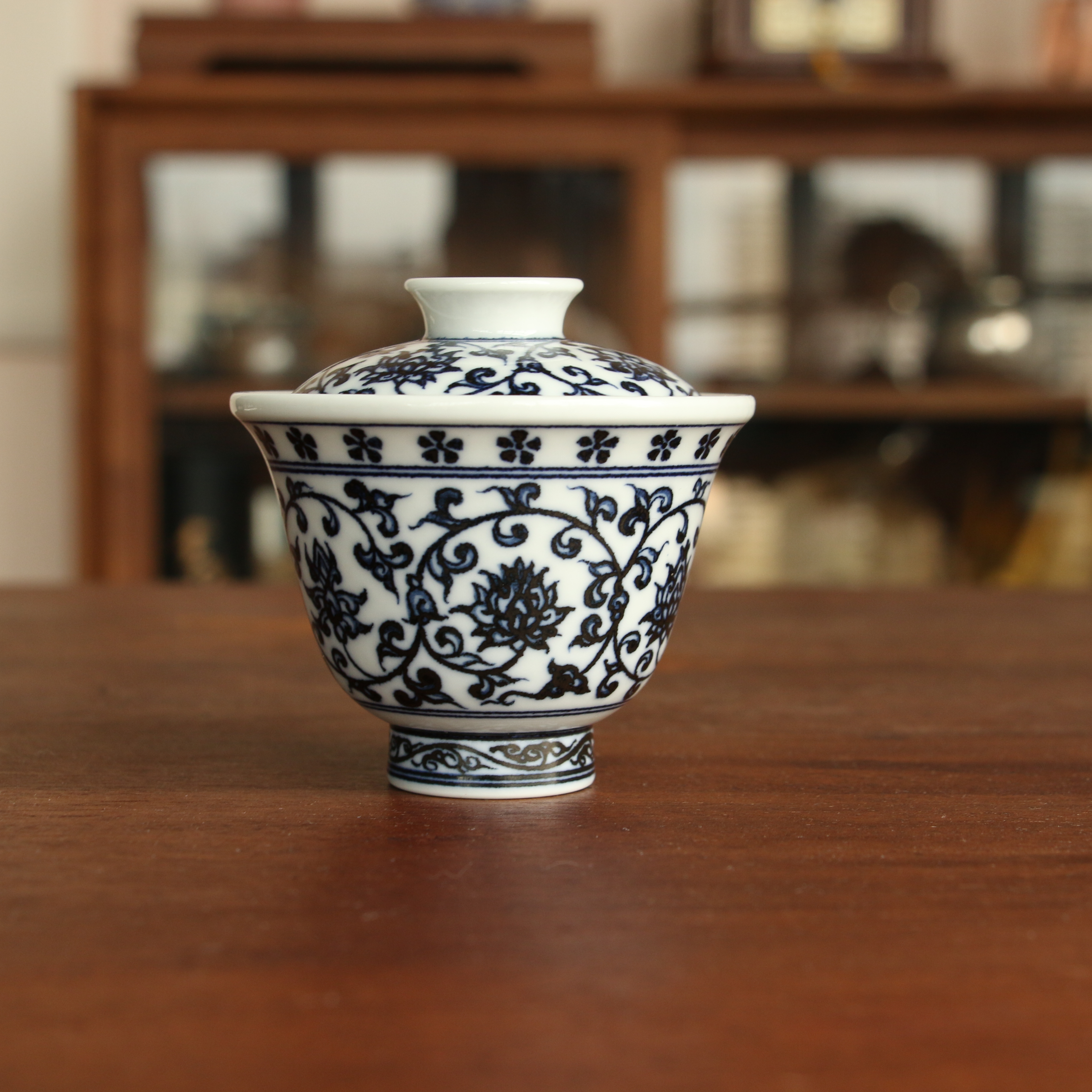 洋禾-缠枝莲盖碗90cc