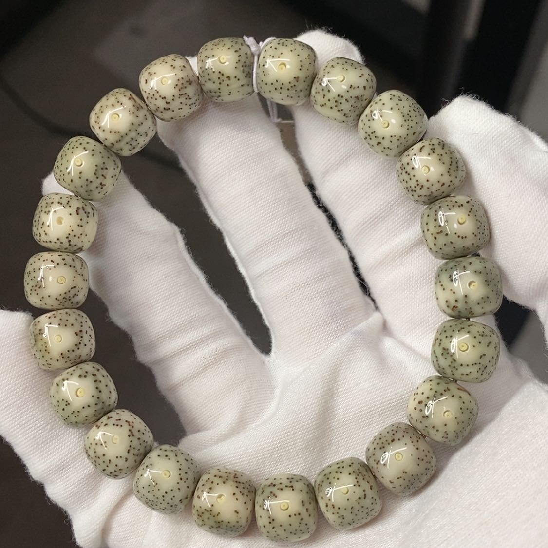 【闪购商品】星月菩提吊坠11/10双留白糯冰 火龙果星点