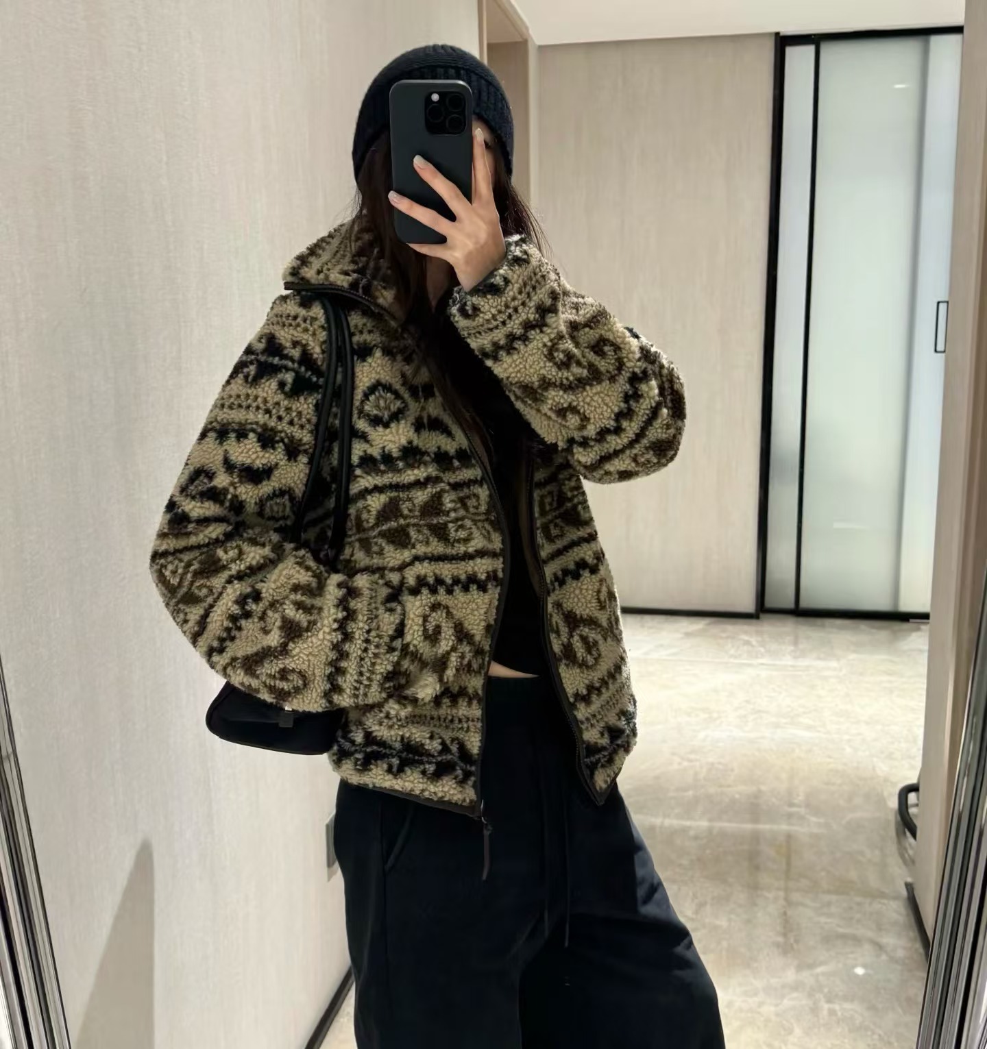 2025秋冬新款费尔岛卷叶纹摇粒绒外套A8090