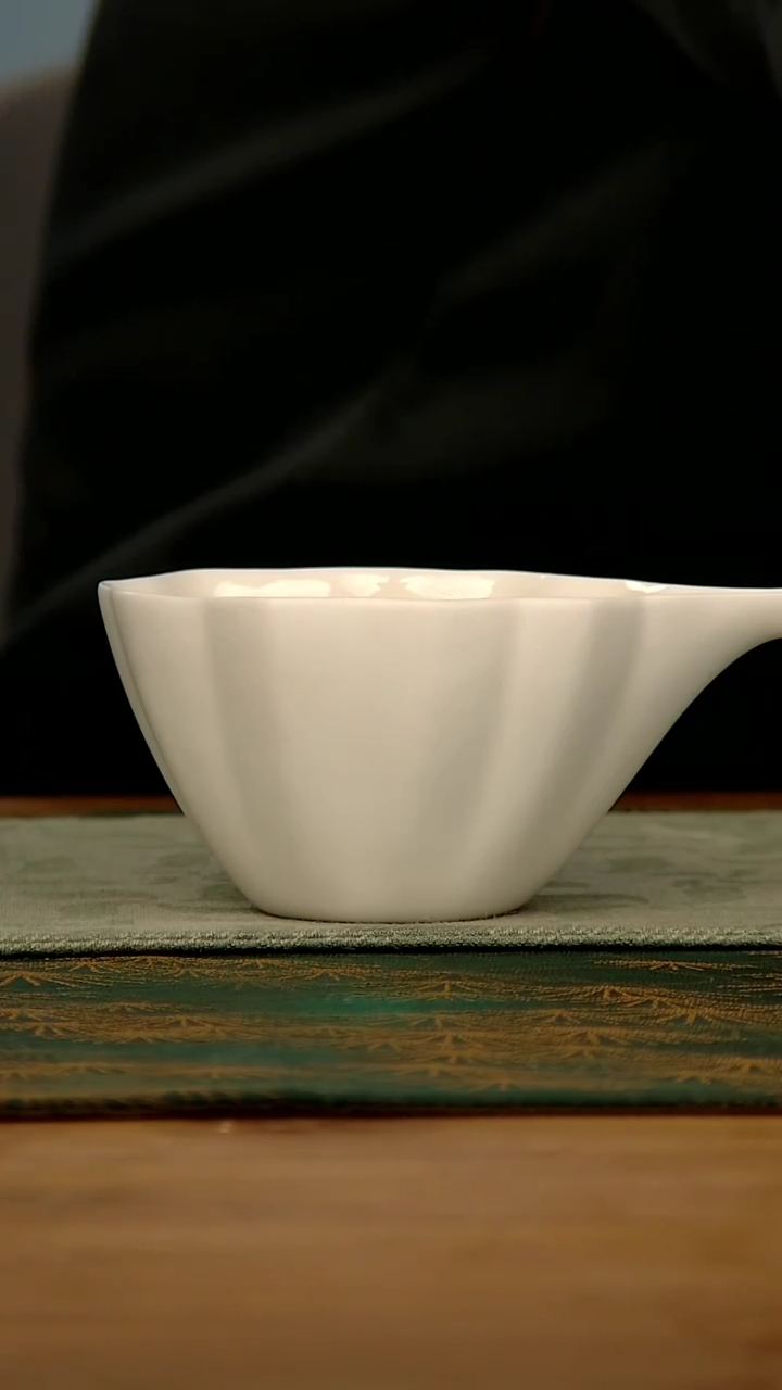 【闪购商品】瓷微瑕陶艺公道杯