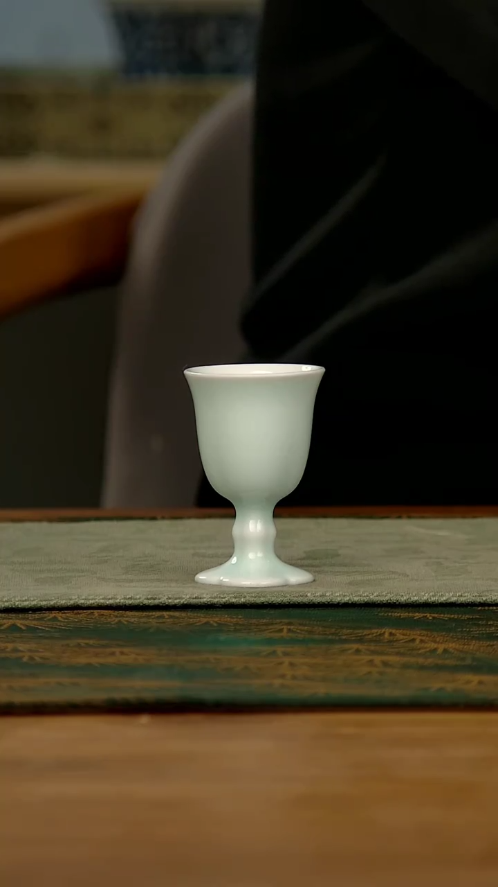 【闪购商品】瓷玉兰花小酒杯