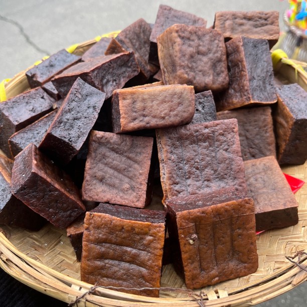 烟熏视频特干特硬硬豆腐干烟熏豆腐干正宗南充特产豆干四川光雾山