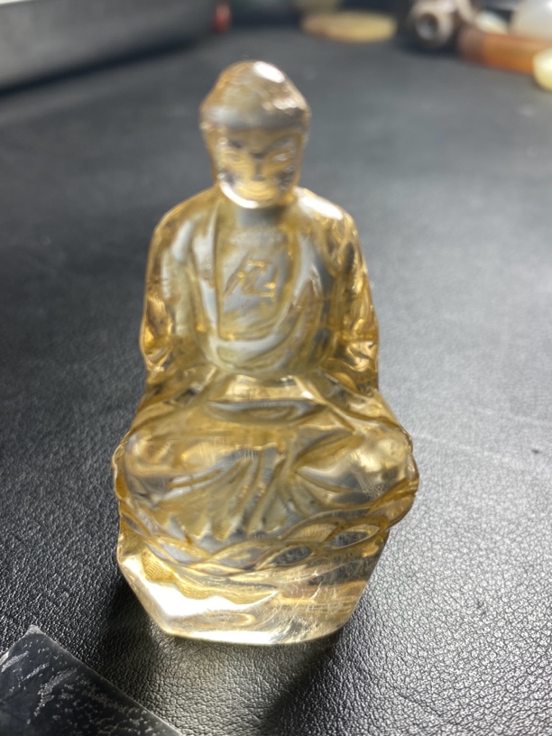 清仓农村收到天然白水晶大日如来摆件老货旧货手工精雕复古摆件