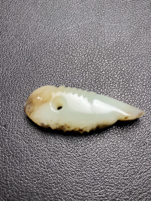 清仓和田玉带黑皮年年有鱼挂件吊坠战汉玉器手工精雕时尚复古玉佩