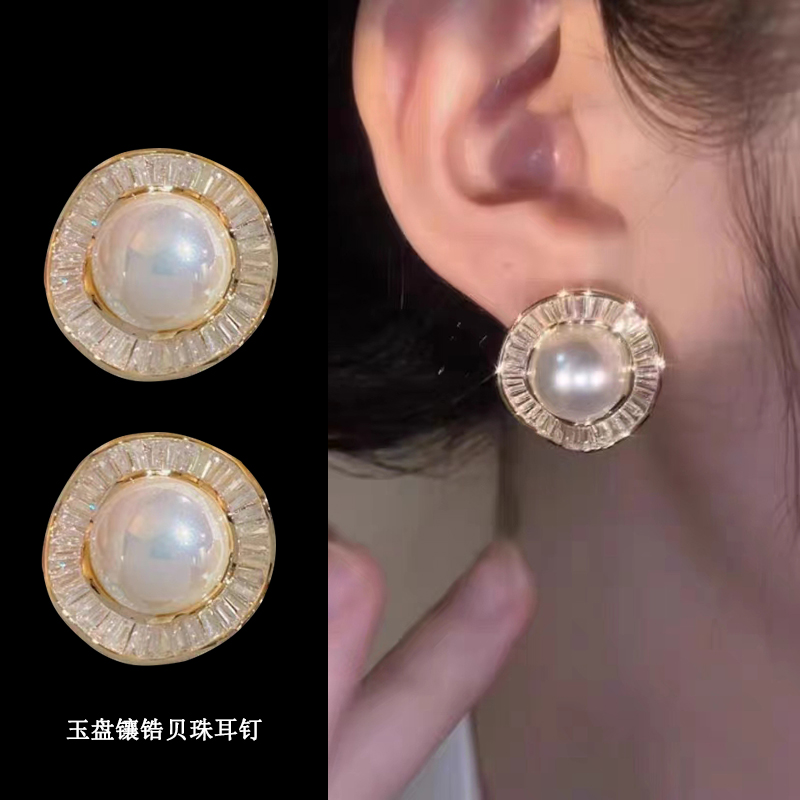 铜合金莫桑石耳饰 高级感轻奢镶锆石不规则圆形耳钉s复古气质耳环