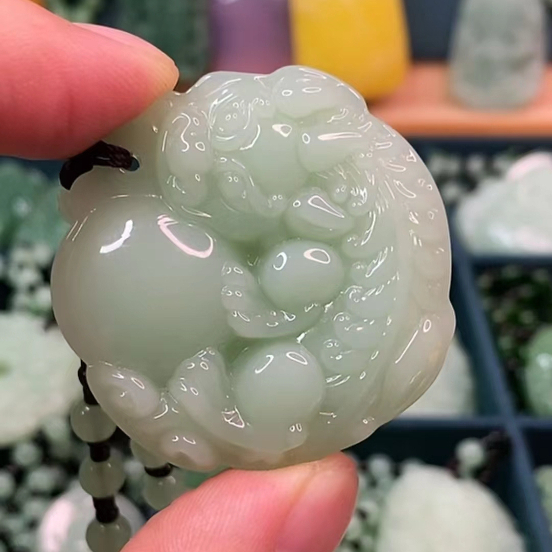 6.浅绿霸王貔貅抱宝经典款