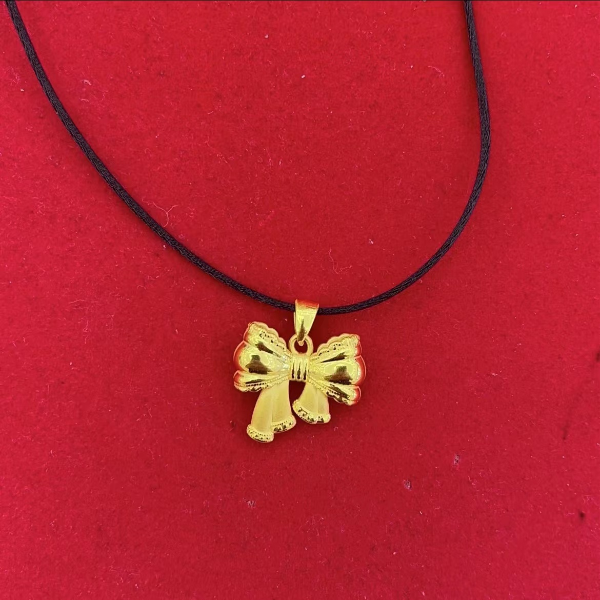 Chow Tai Seng/周大生足金999黄金蝴蝶结吊坠新款在逃公主吊坠