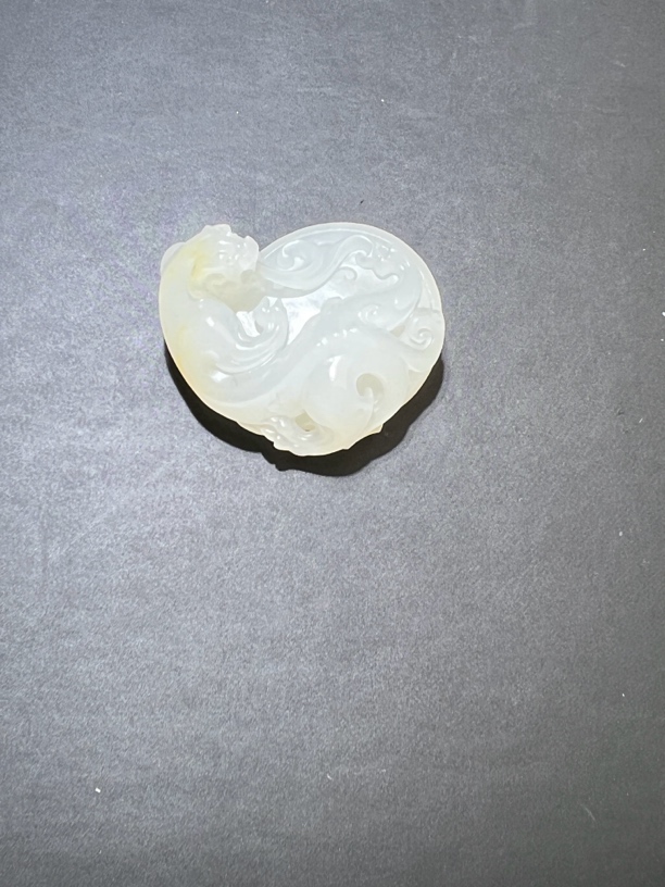 新疆和田玉挂件必定成龙