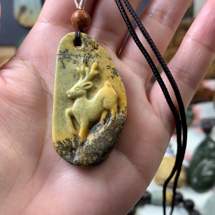 岫岩河磨玉（透闪石质玉）挂件未镶嵌