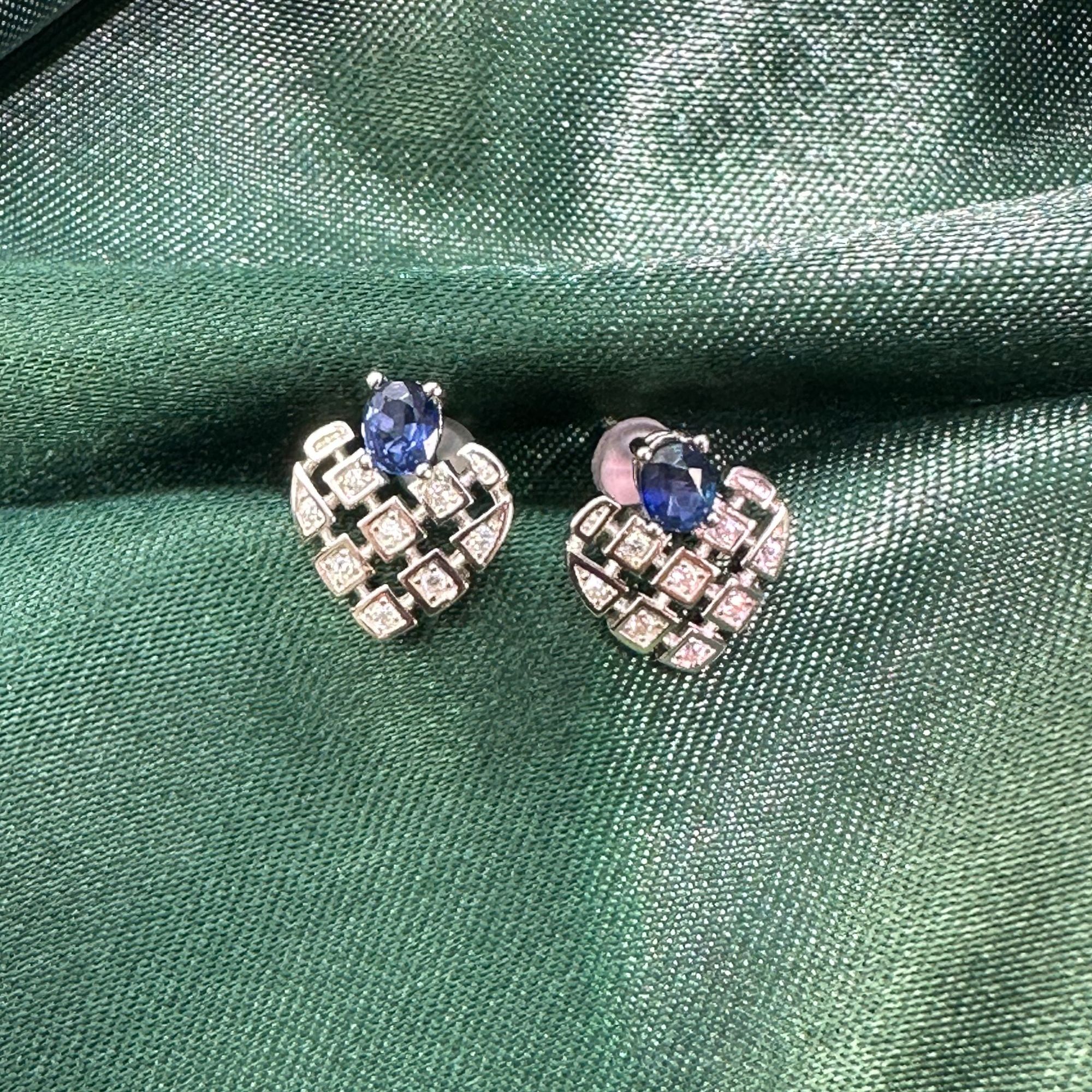 天然蓝宝石耳钉925银镶嵌时尚大气高品质皇家蓝颜色新店福利