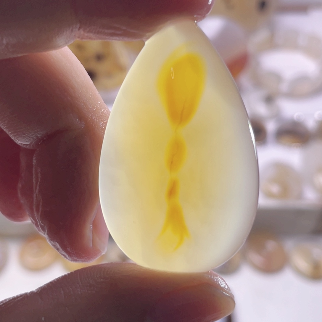 玛瑙/玉髓未镶嵌珠宝奇石