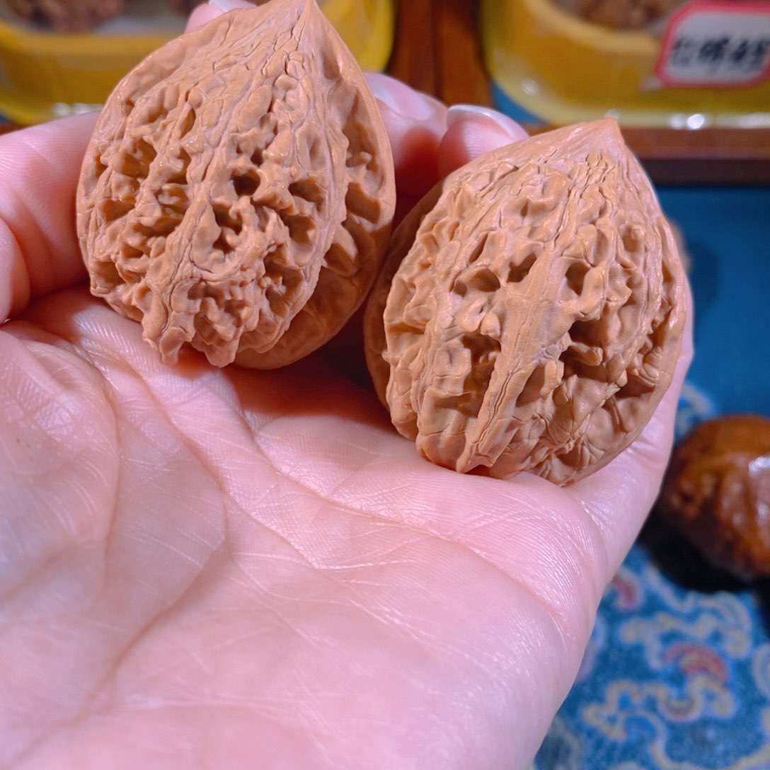 吊坠文玩核桃大沽石