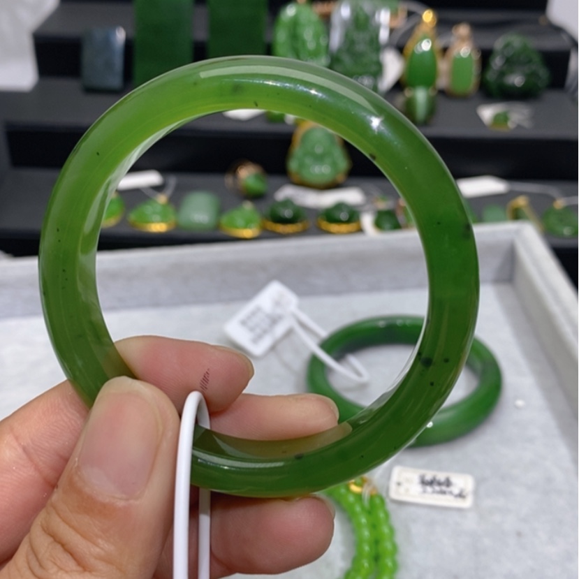 【闪购商品】和田玉（糖玉）手镯未镶嵌大****子