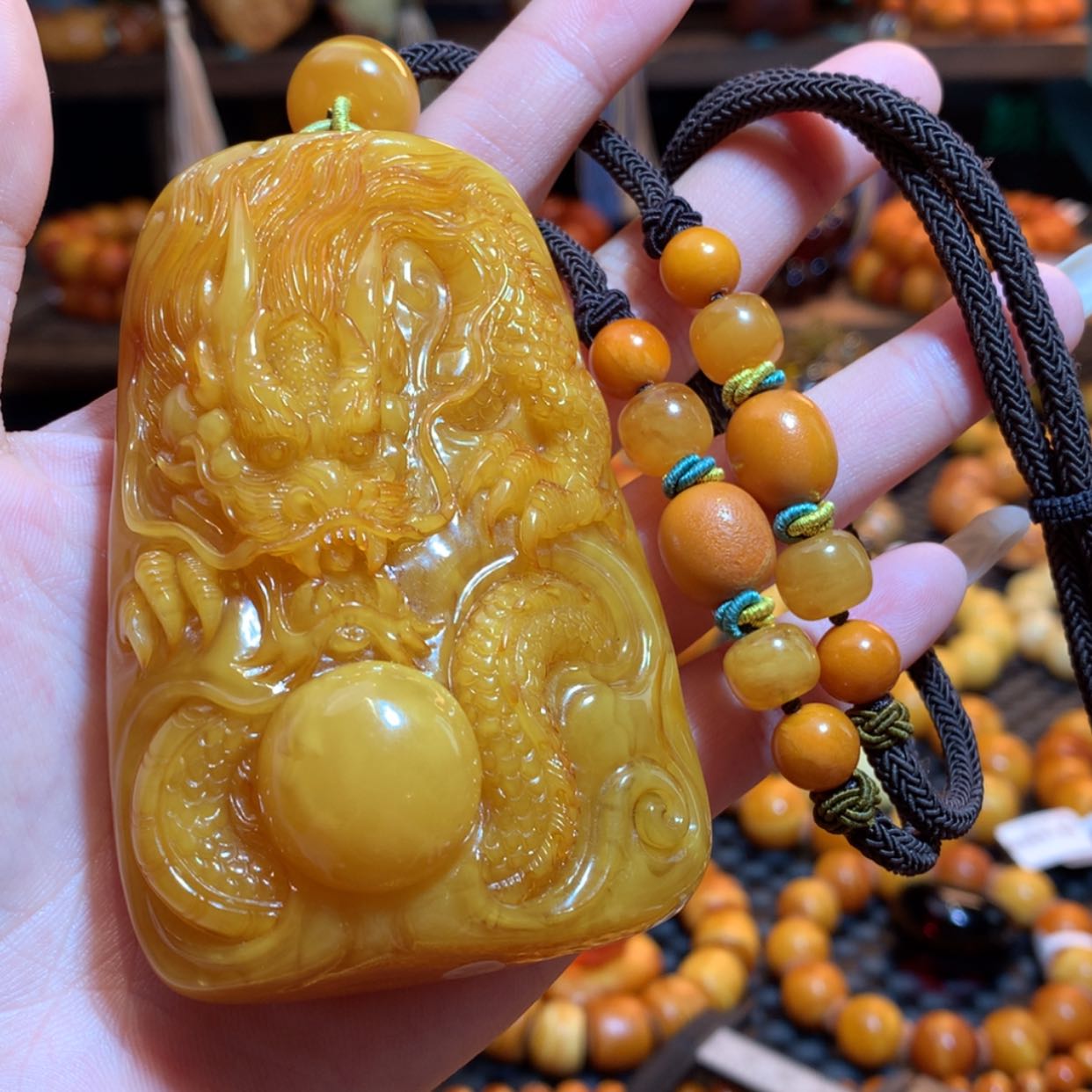 【闪购商品】蜜蜡吊坠(赠链)未镶嵌