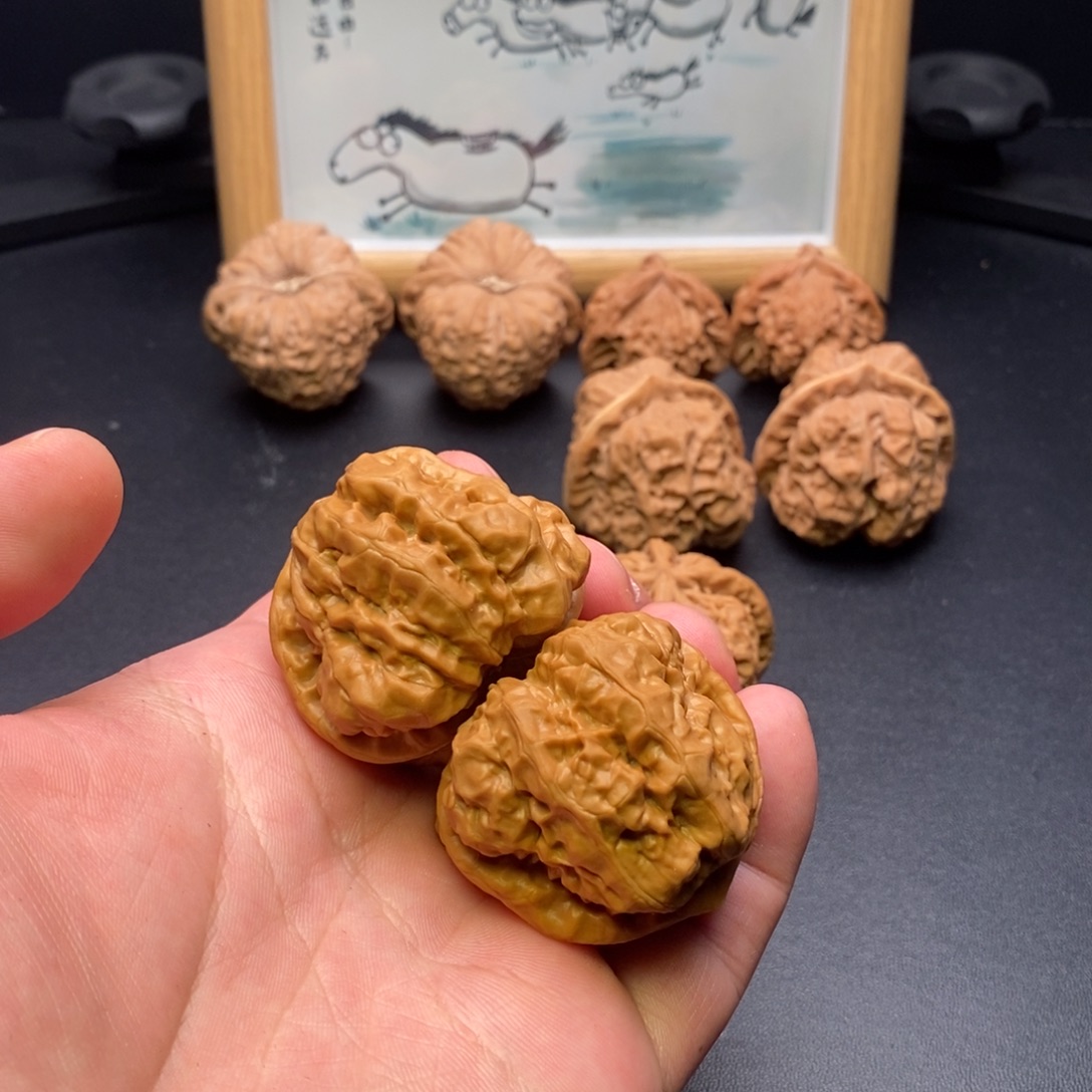 狗***）文玩核桃吊坠蛤蟆头