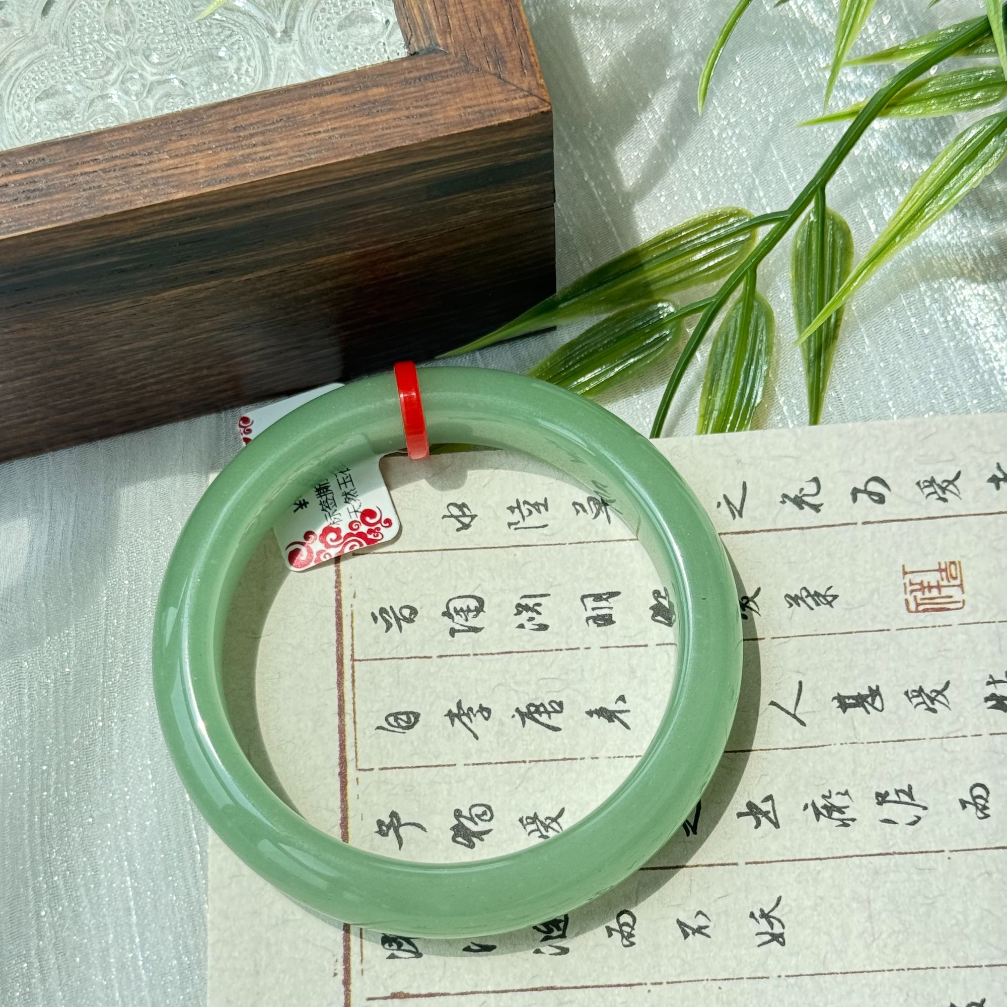 天然东陵玉女款冰透油润晴水色玉手镯玉镯纯天然真品东陵玉手镯