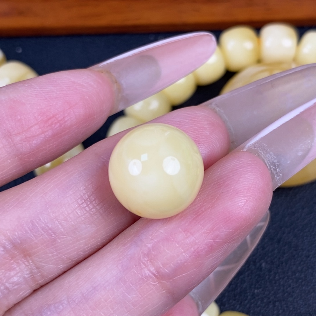 琥珀未镶嵌珠宝奇石241