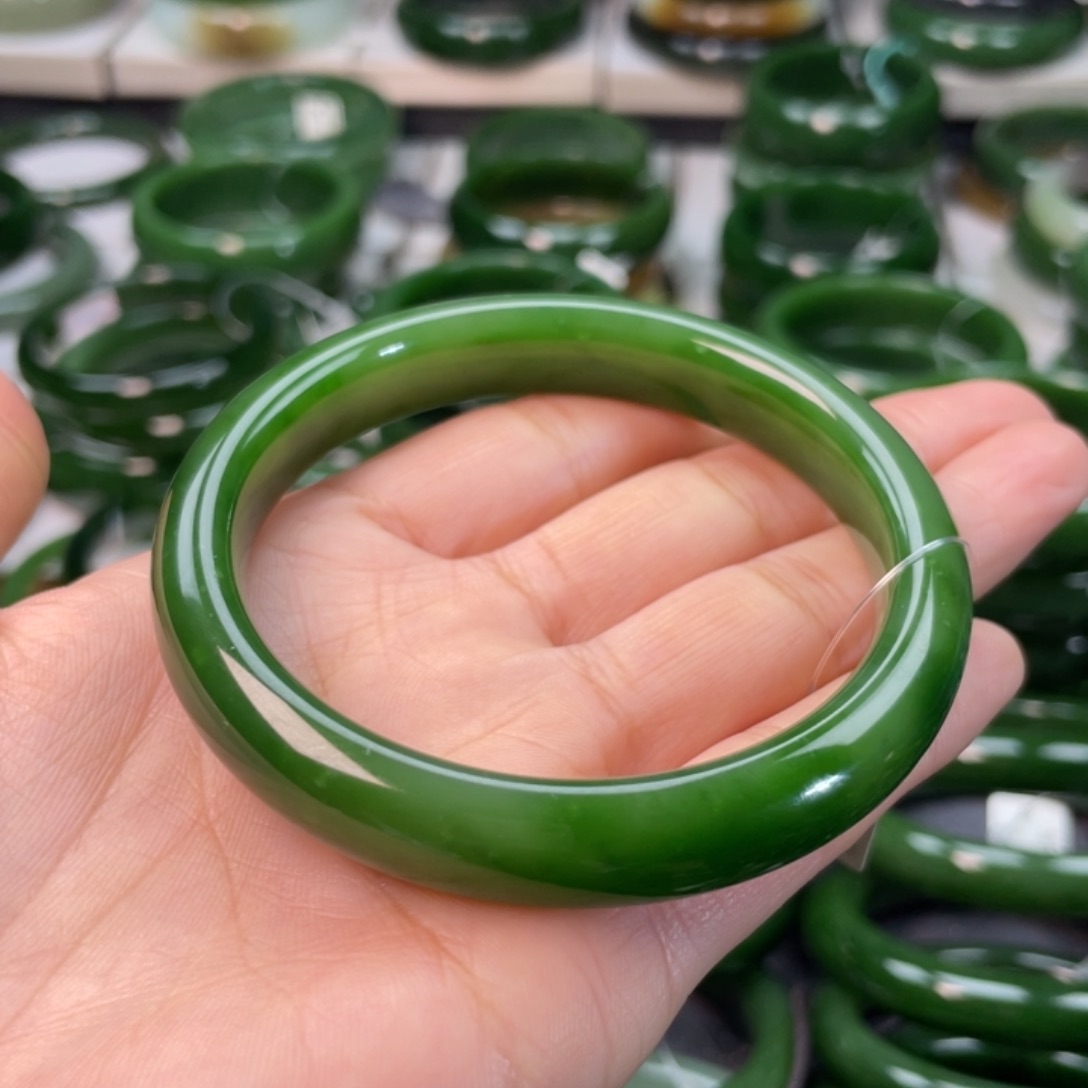 和田玉（碧玉）手镯未镶嵌