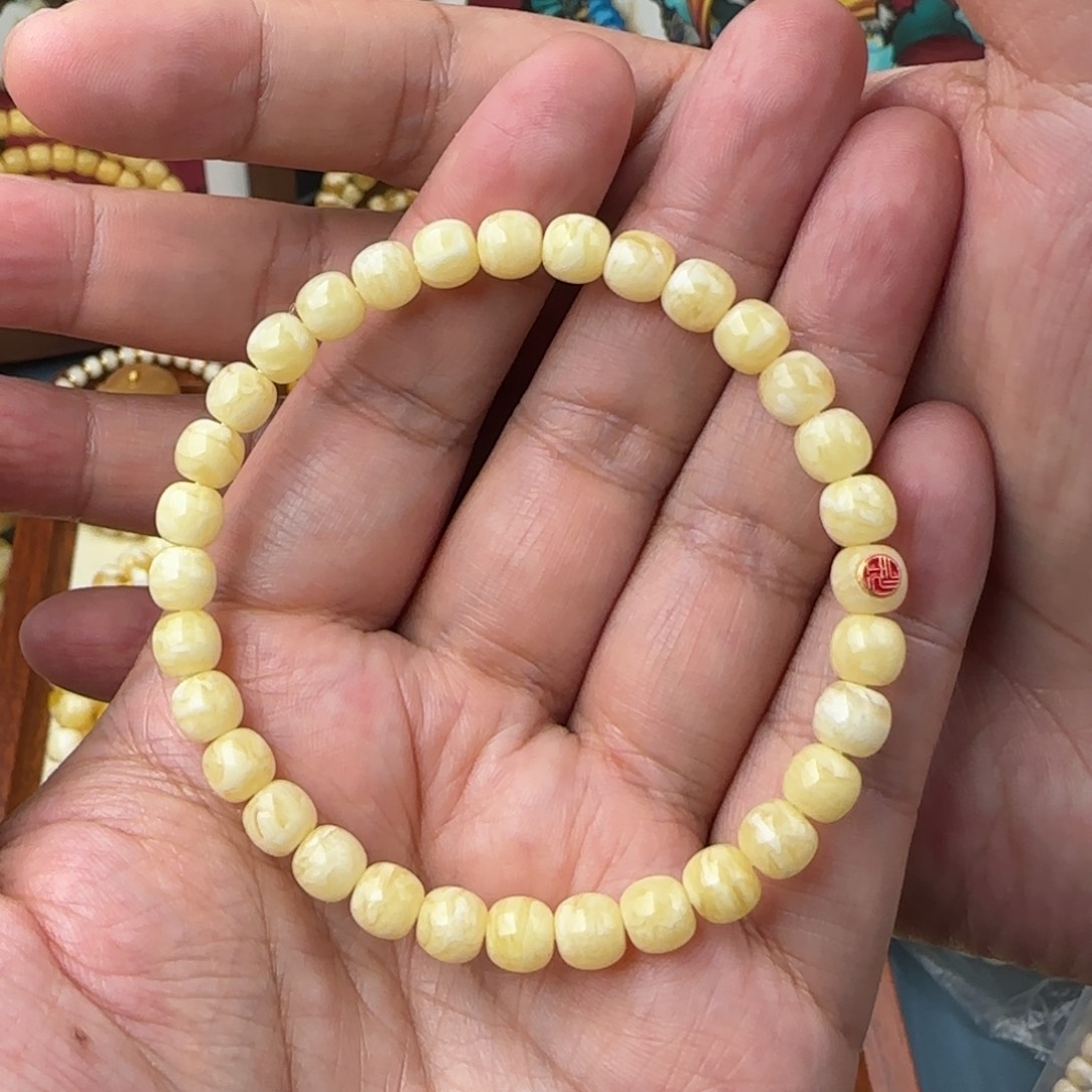 未镶嵌琥珀手链6.5咪