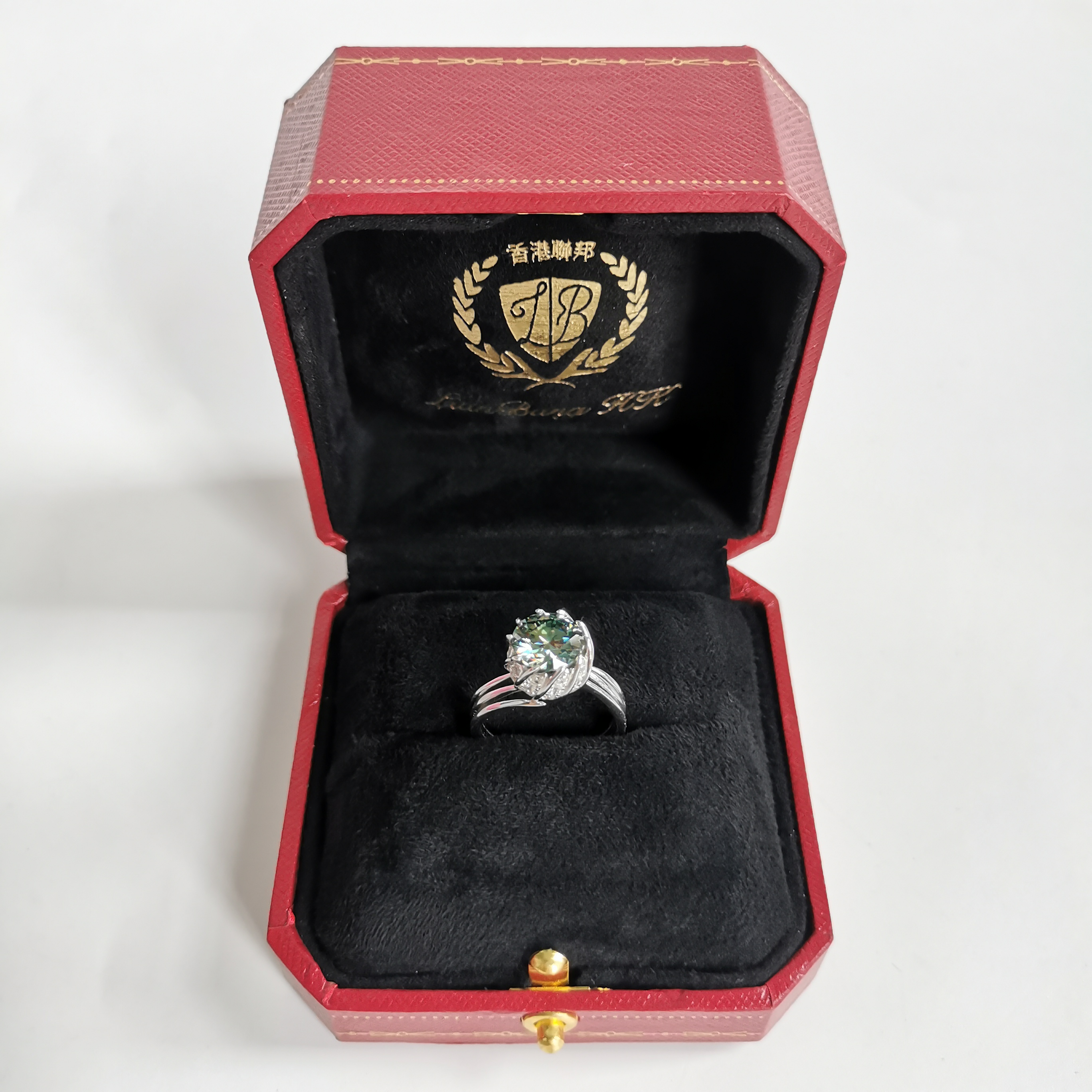 3300戒指--3卡绿收藏级轻奢时尚设计首饰送礼盒