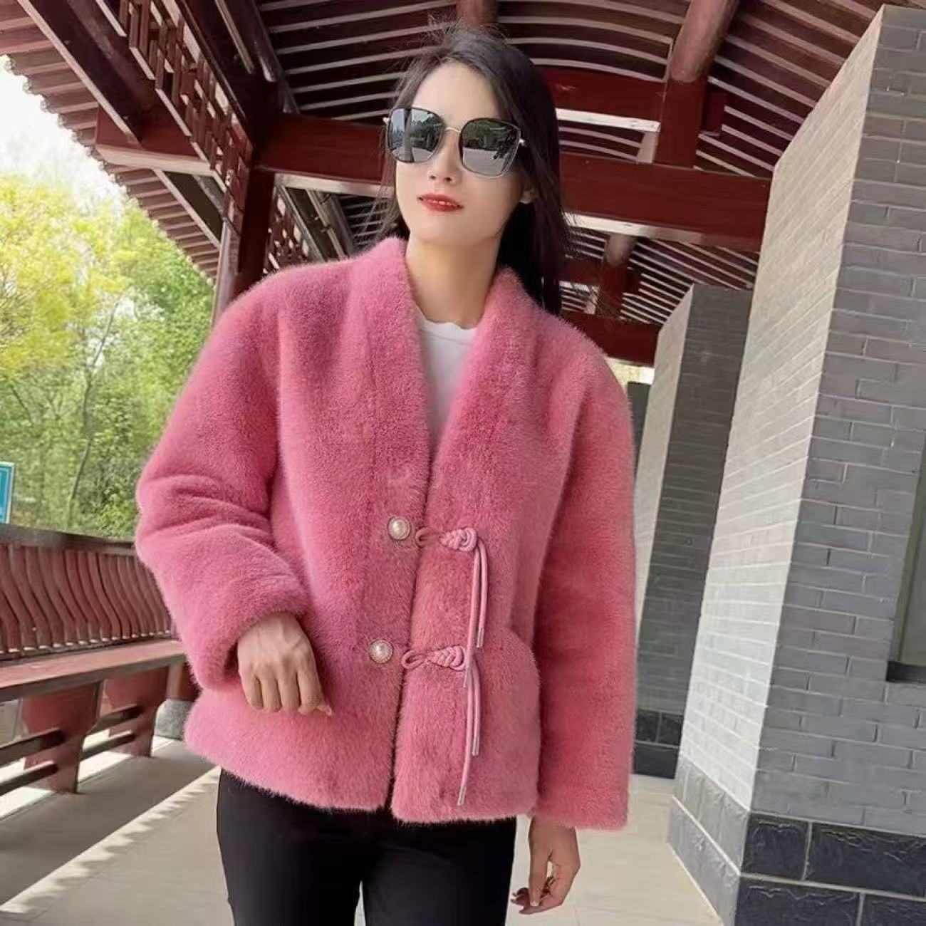 女秋冬短外套常规款休闲女士复古港风V领