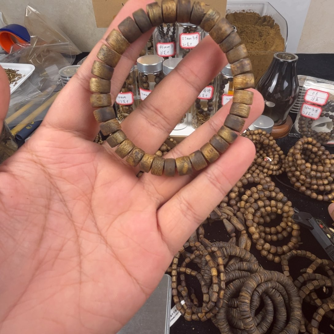 卡8mm算盘珠单圈手串 重6克+
