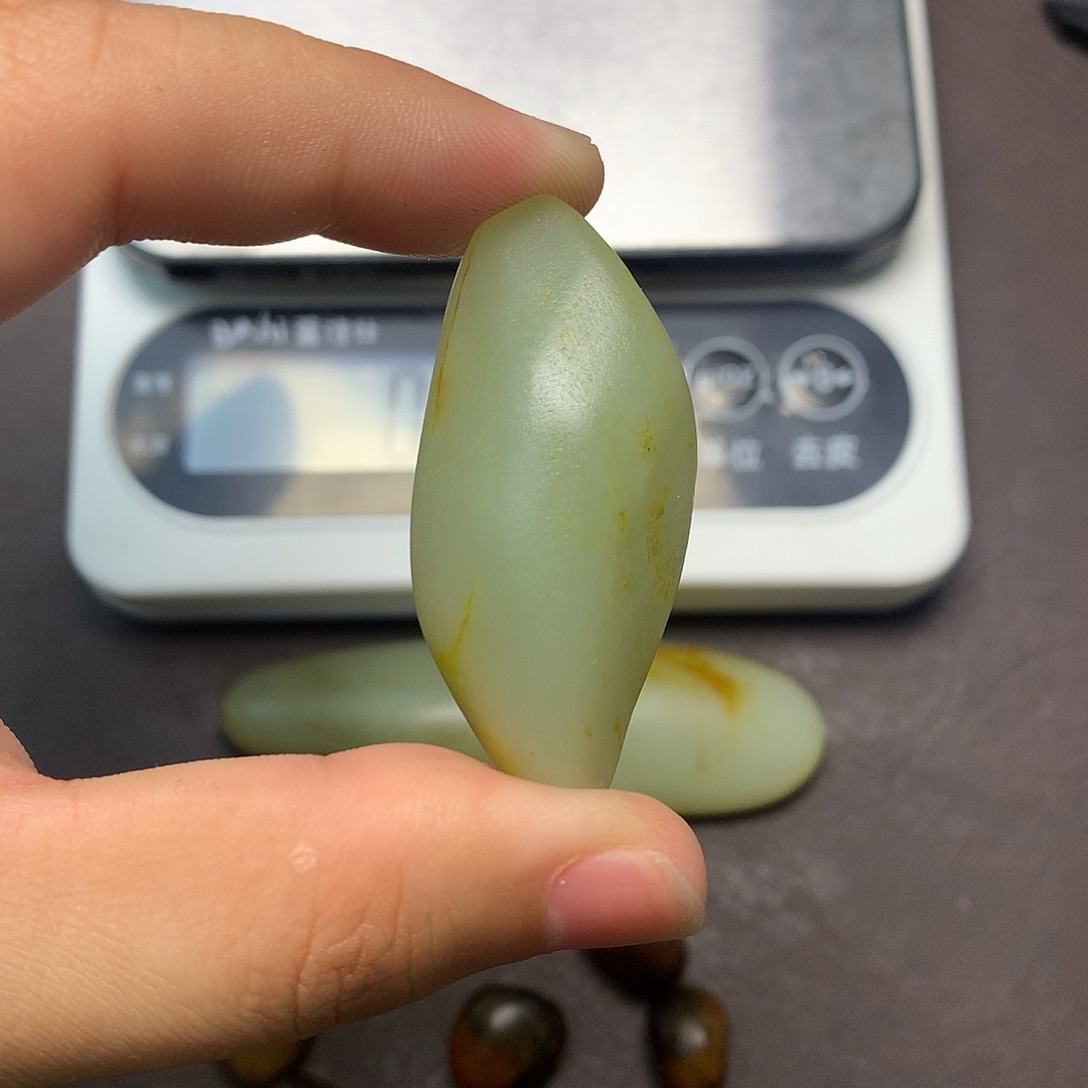 和田玉（糖玉）未镶嵌挂件