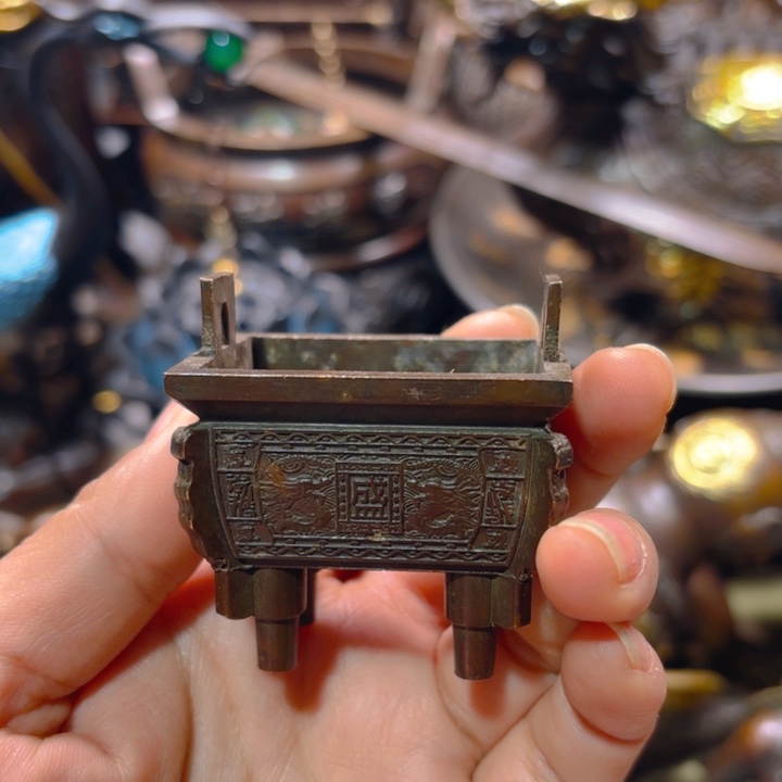 铜器摆件收收藏藏