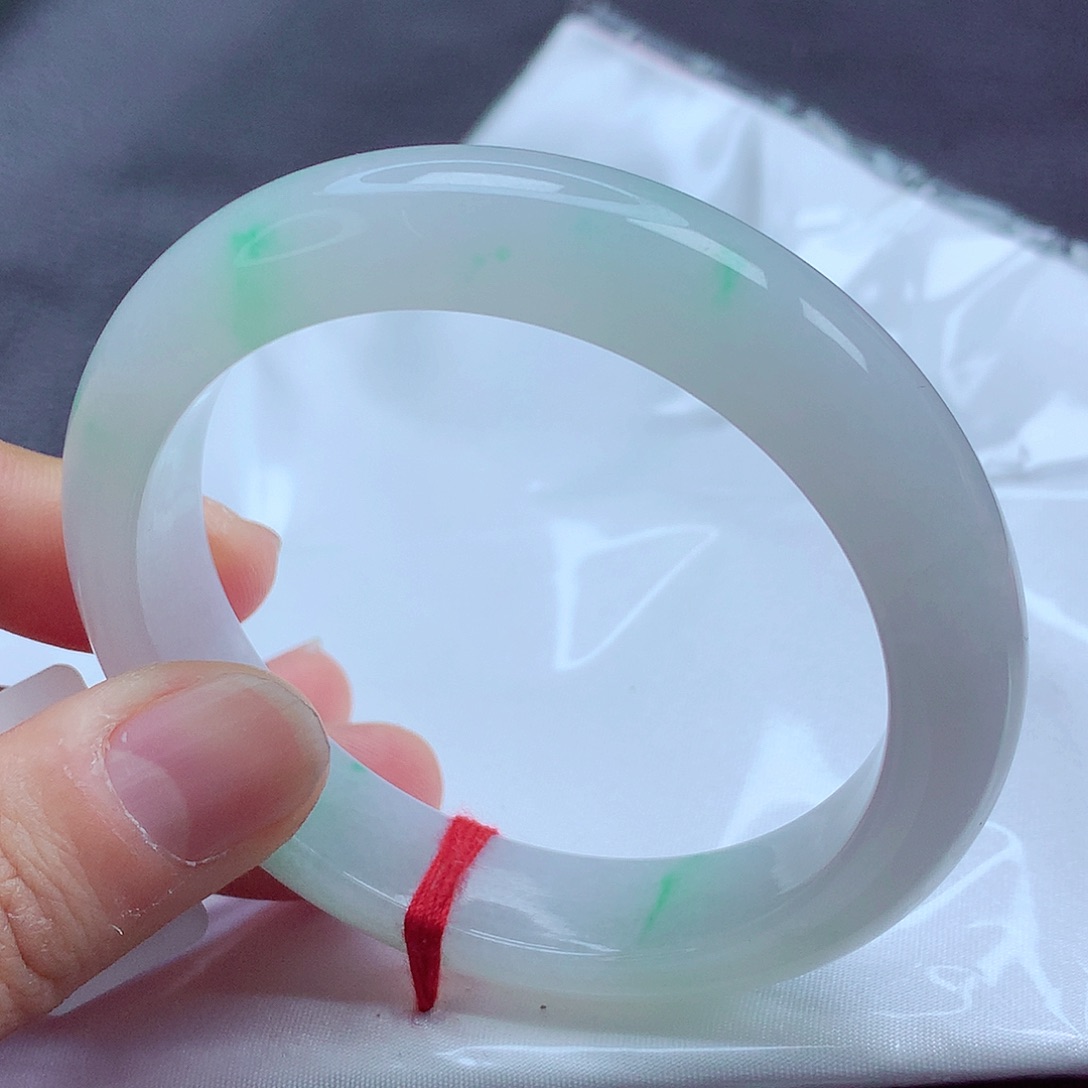 翡翠手镯未镶嵌55 圈