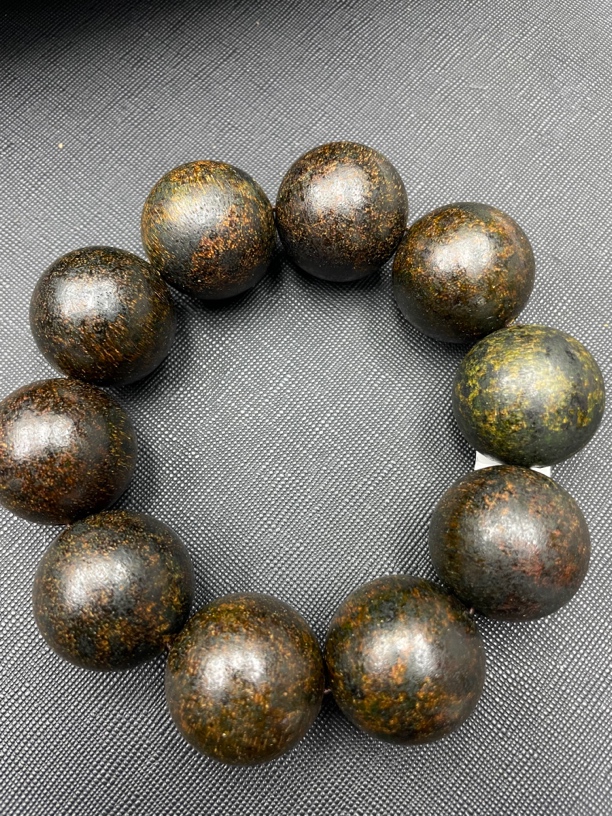 A219沉木圆珠手串