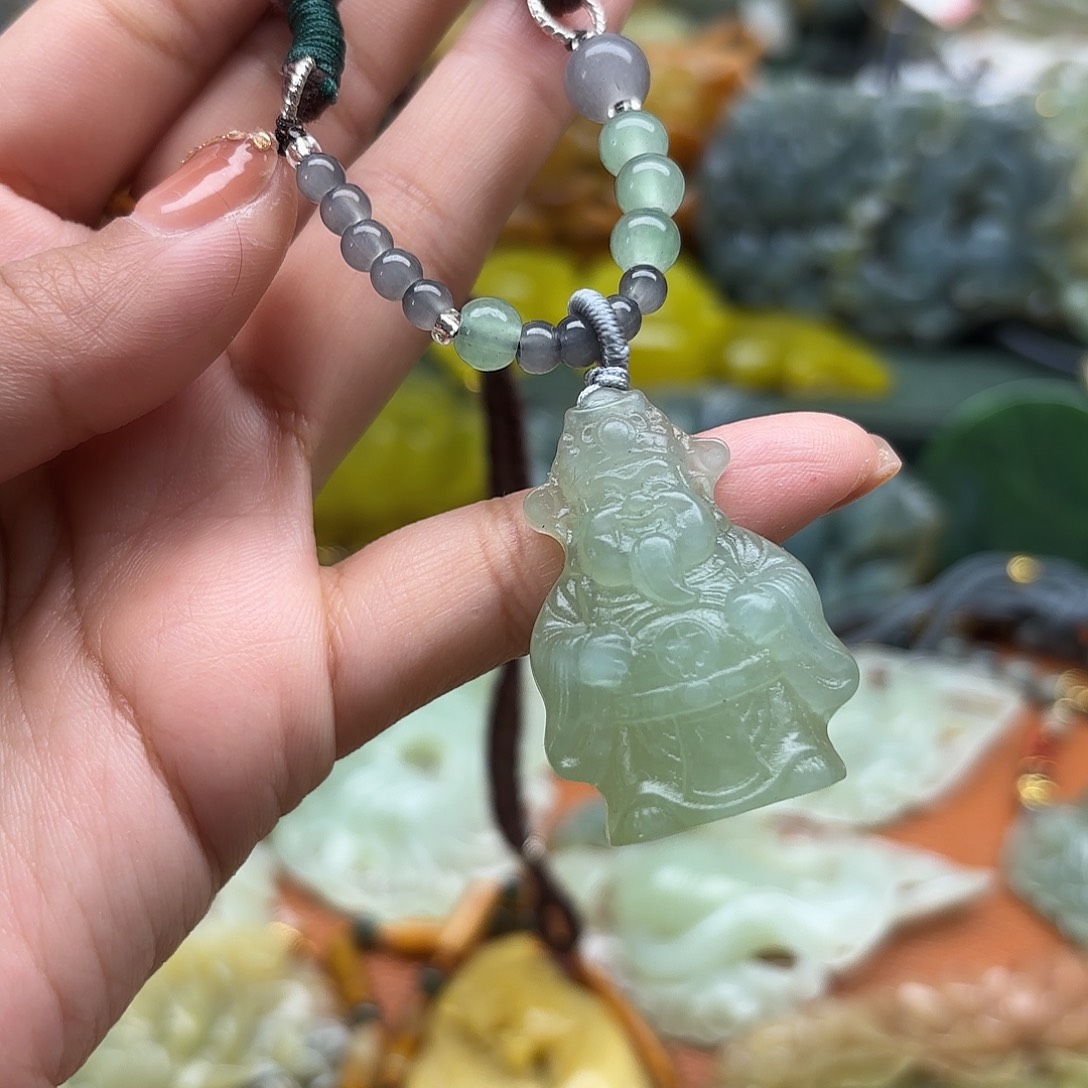 蛇纹石玉未镶嵌吊坠