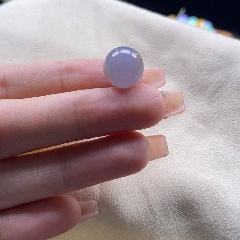 【闪购商品】翡翠颈饰未镶嵌浓紫珠