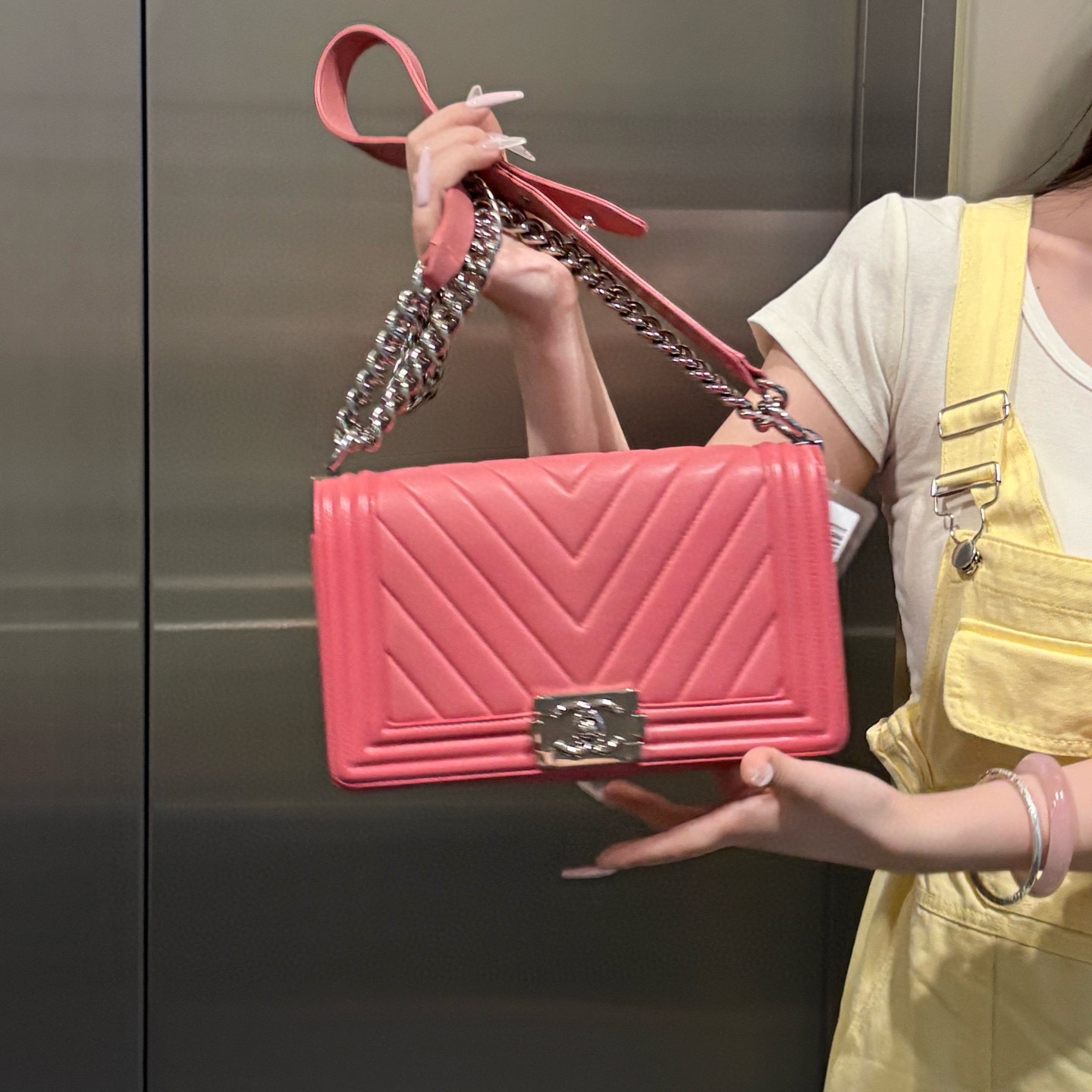 95新 Chanel/香奈儿 chanel糖果粉leboy单肩斜挎包