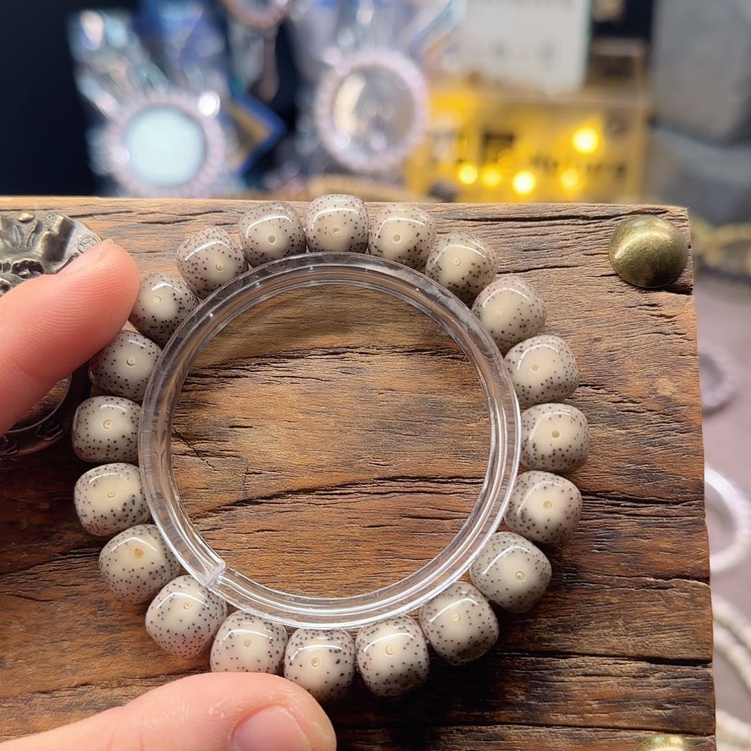 5***.星月菩提吊坠12单圈大眼睛