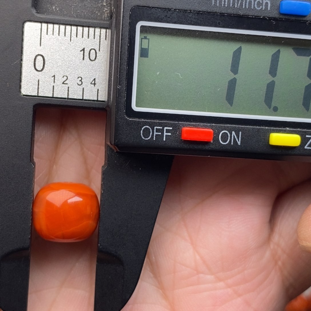 南红玛瑙配饰未镶嵌中*有瑕疵