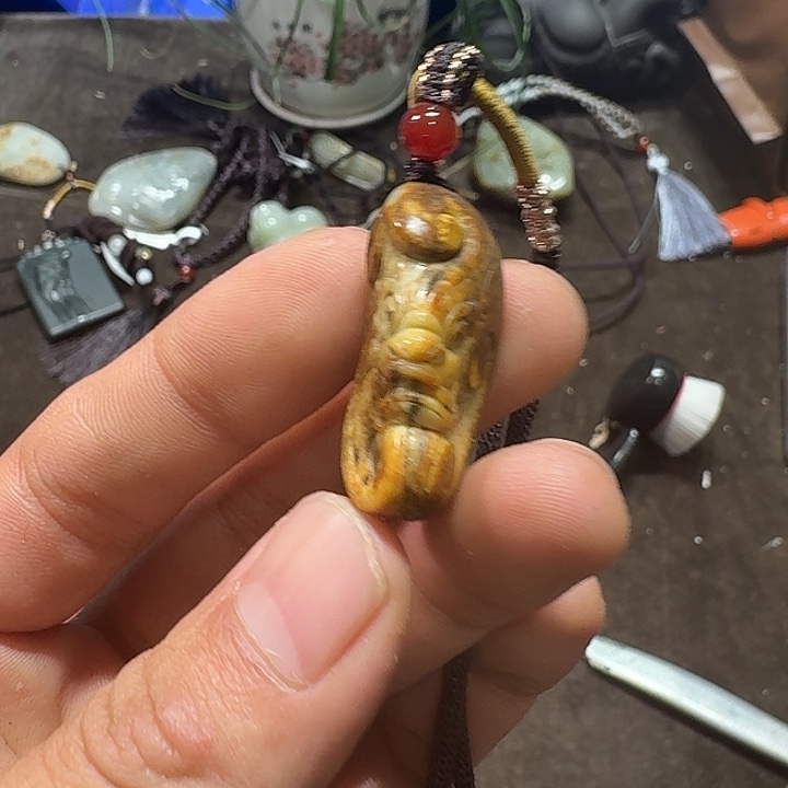 未镶嵌和田玉车挂