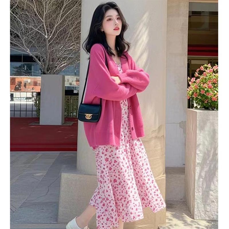 法式爆款温柔风针织开衫吊带连衣裙女2025春秋小众高级感时尚套装