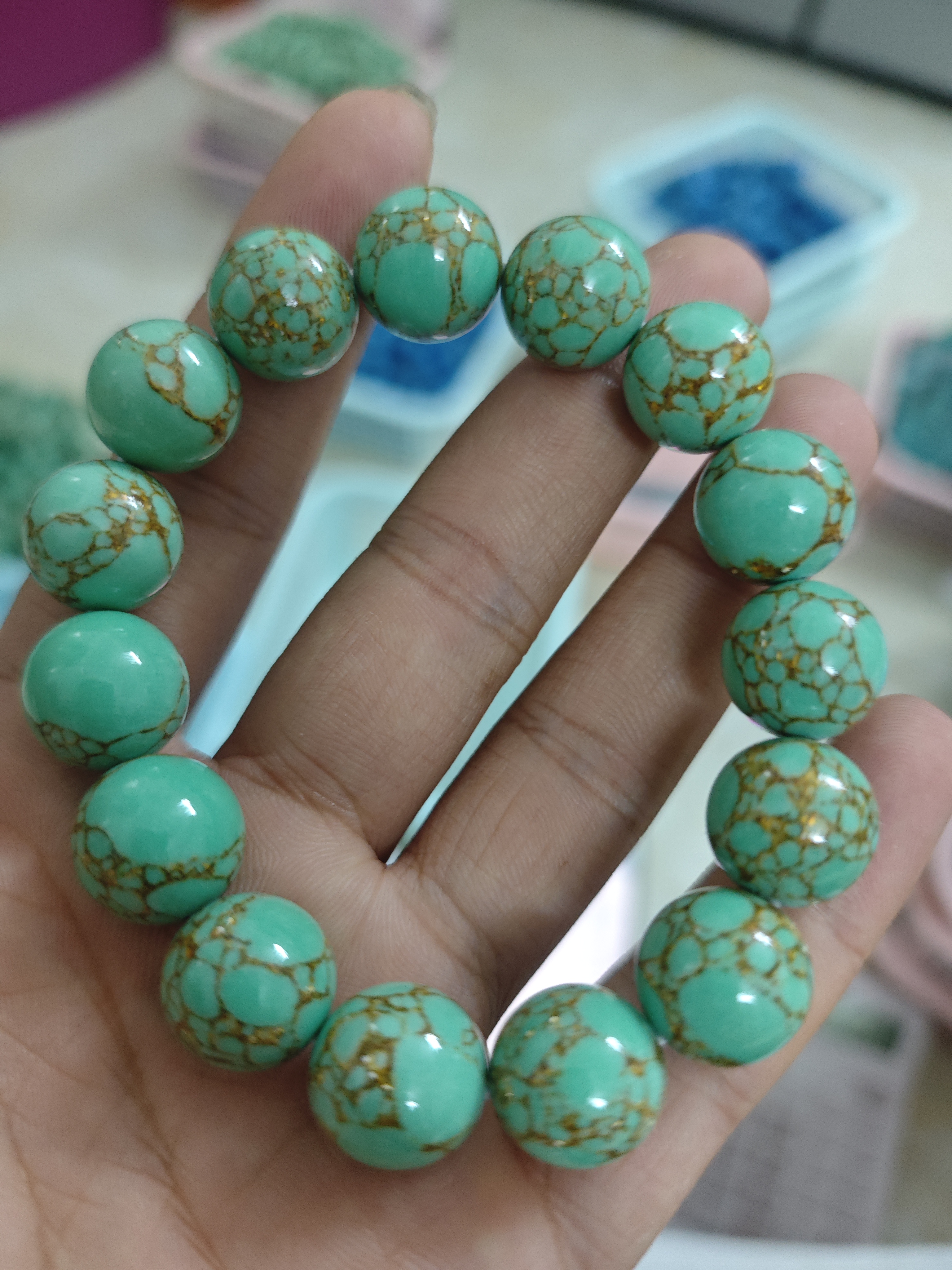 Q24金线松14mm手串