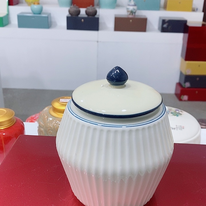 摆件陶瓷储存罐茶叶罐