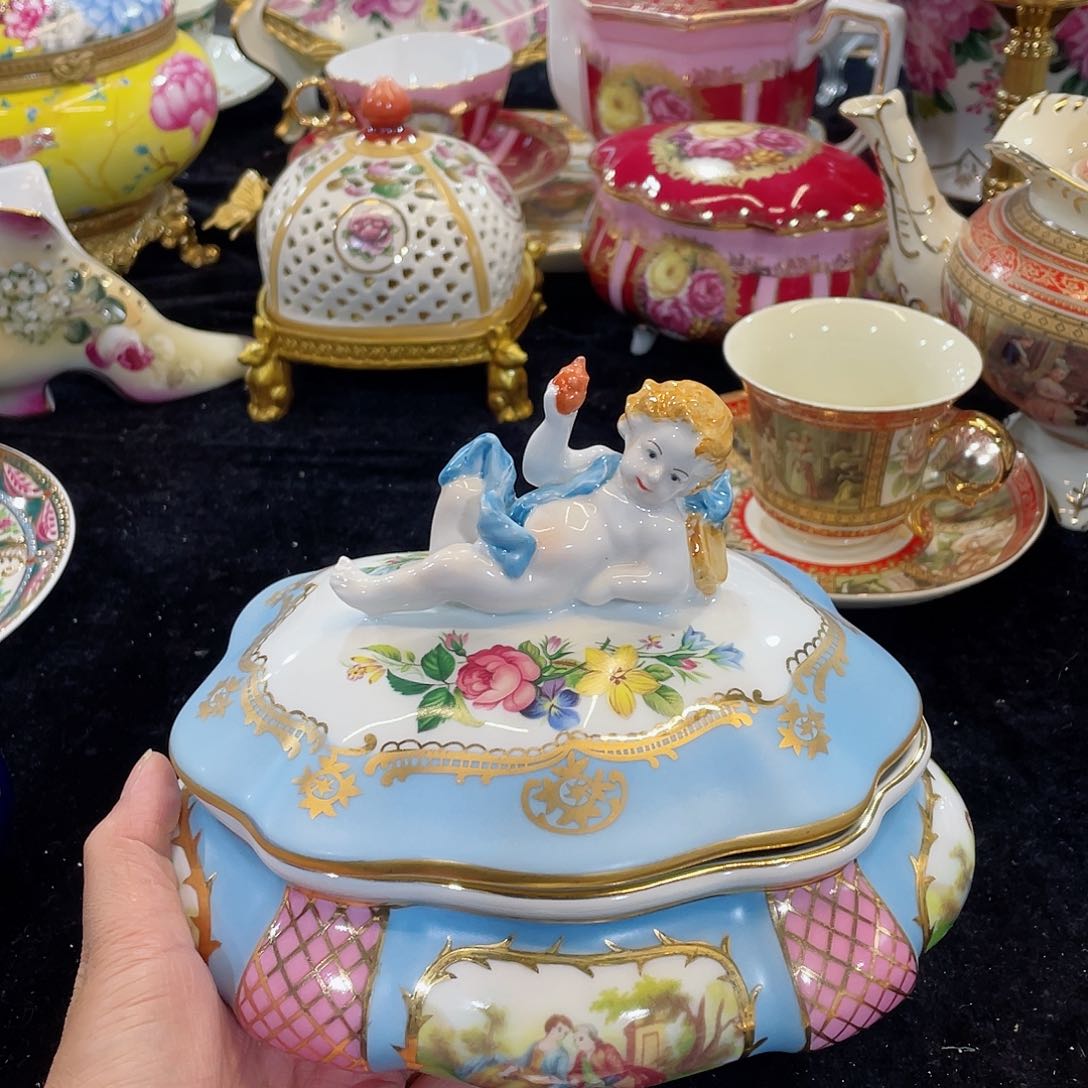 摆件天使人物盖盒