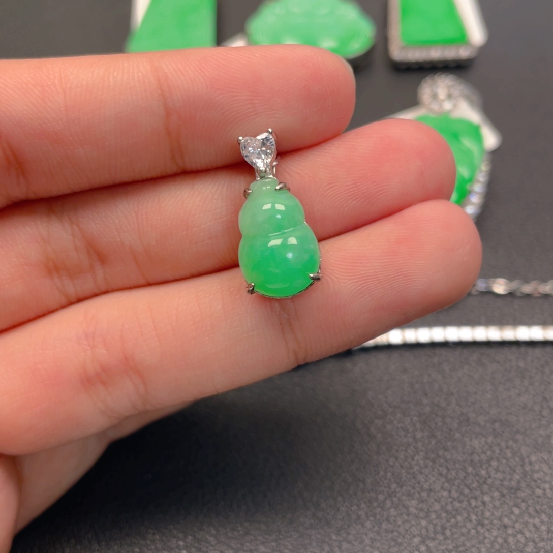 翡翠银S925镶嵌吊坠(不含链)