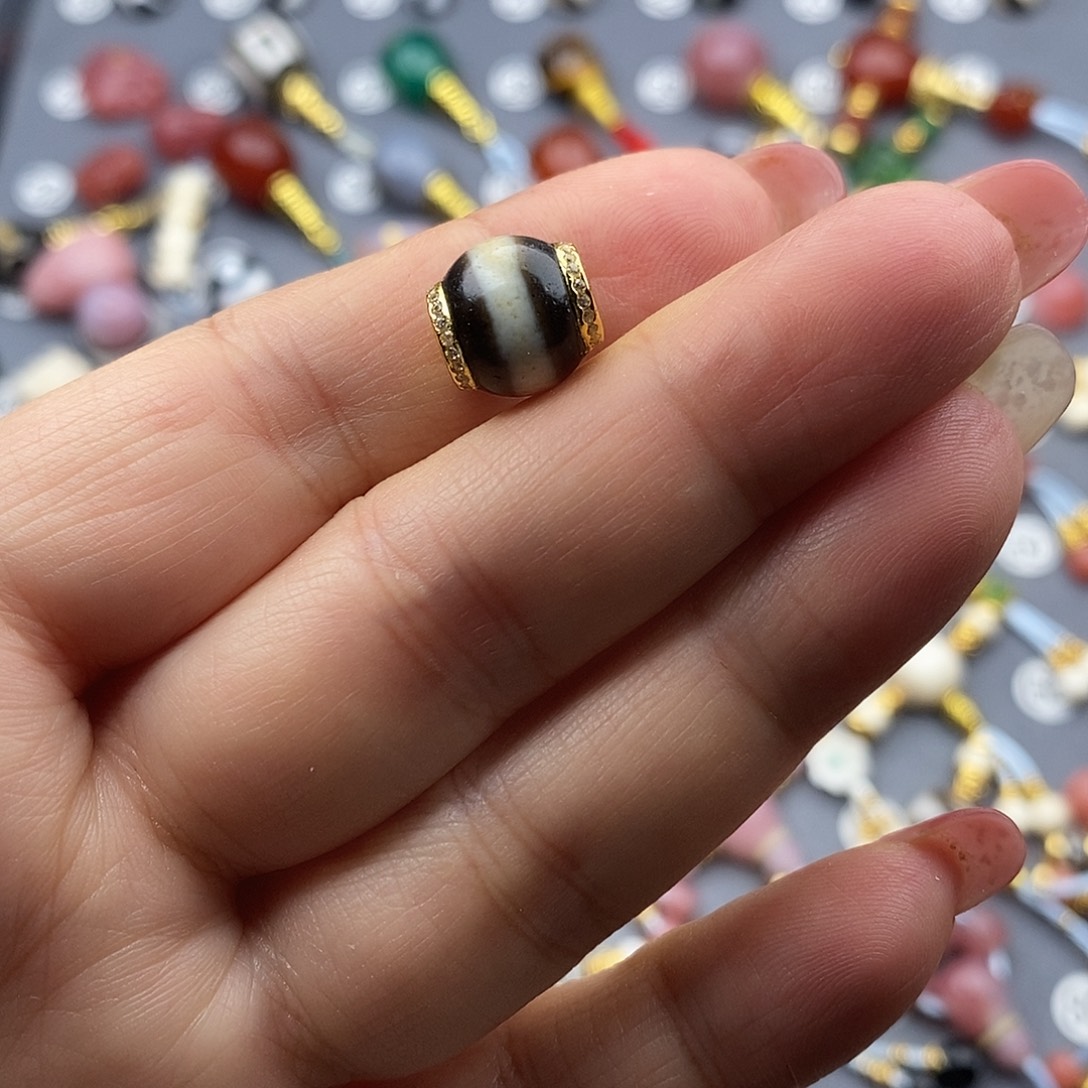 玛瑙/玉髓未镶嵌饰品