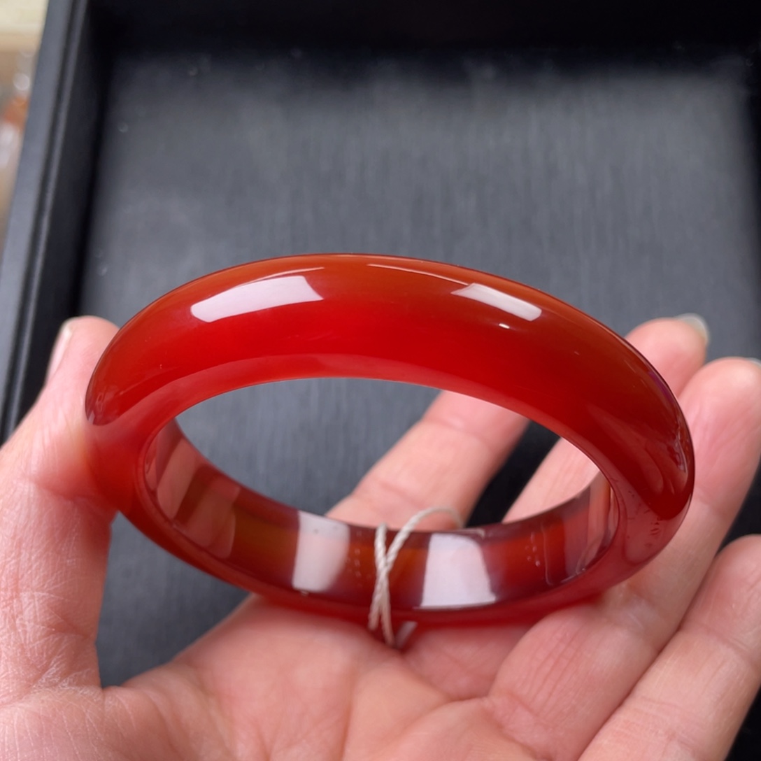 玛瑙/玉髓手镯未镶嵌58圈口