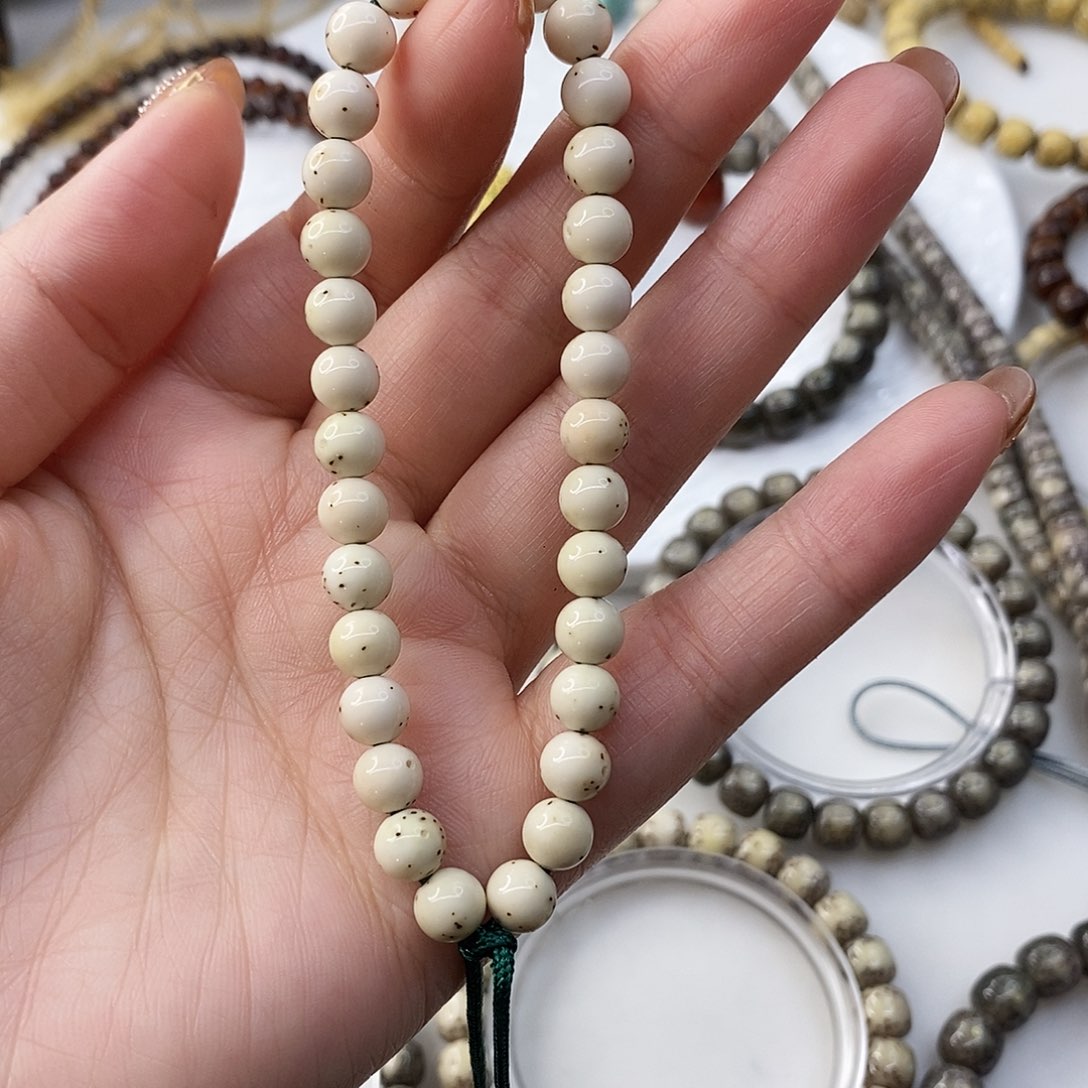 星月菩提手串7圆珠瓷白火烧云细星