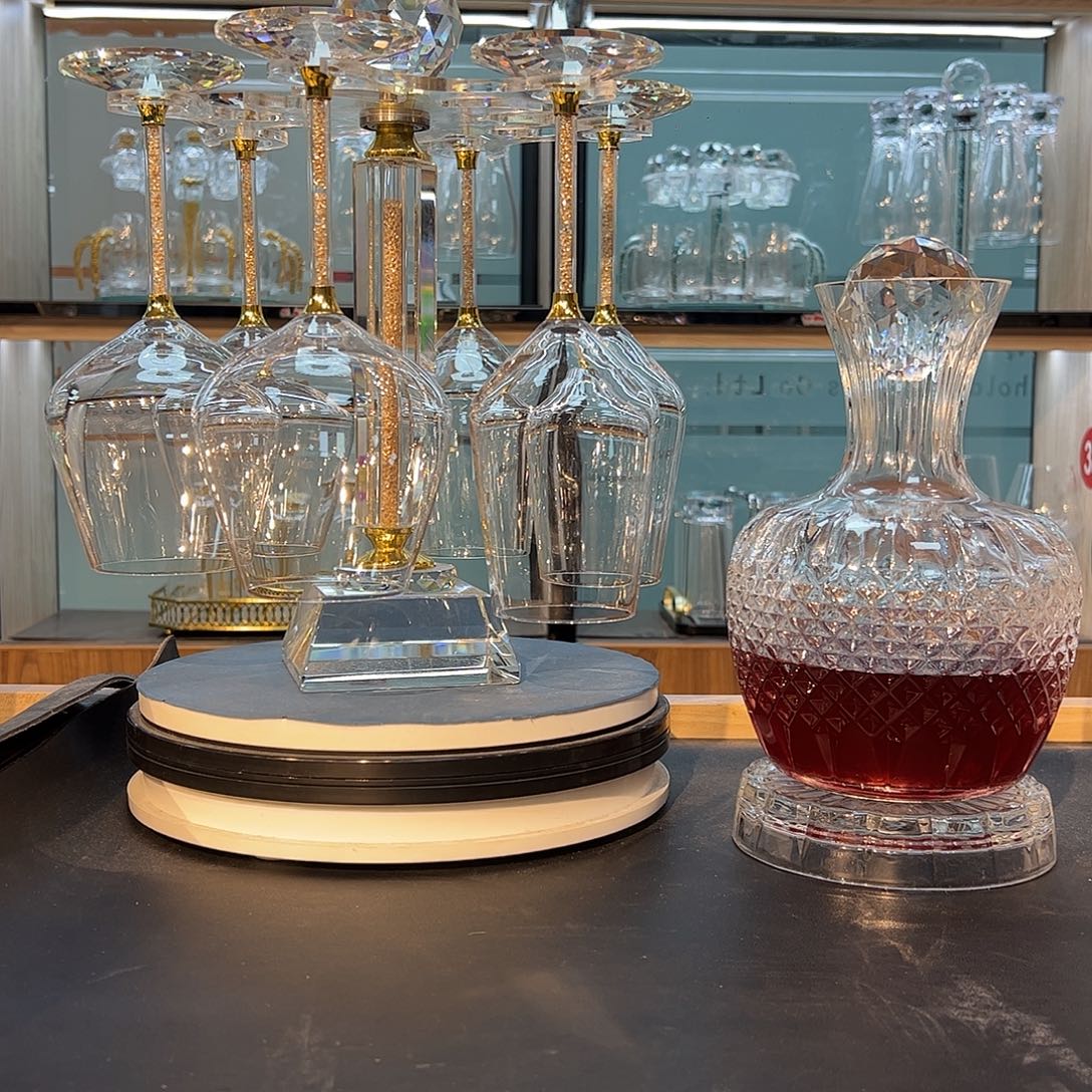 手柄款水晶玻璃红酒杯啤酒杯一个水壶