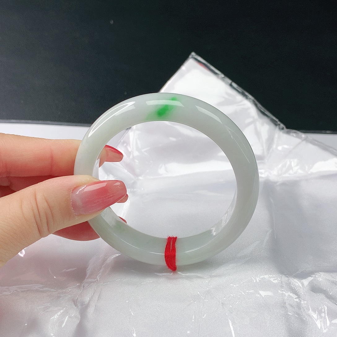 翡翠手镯未镶嵌翡翠169