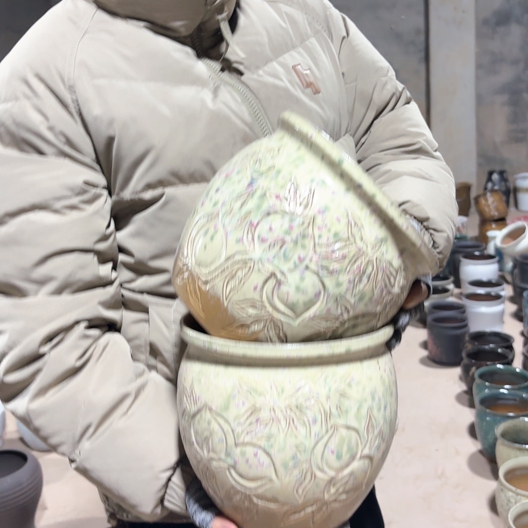 紫砂花盆口20高20两个