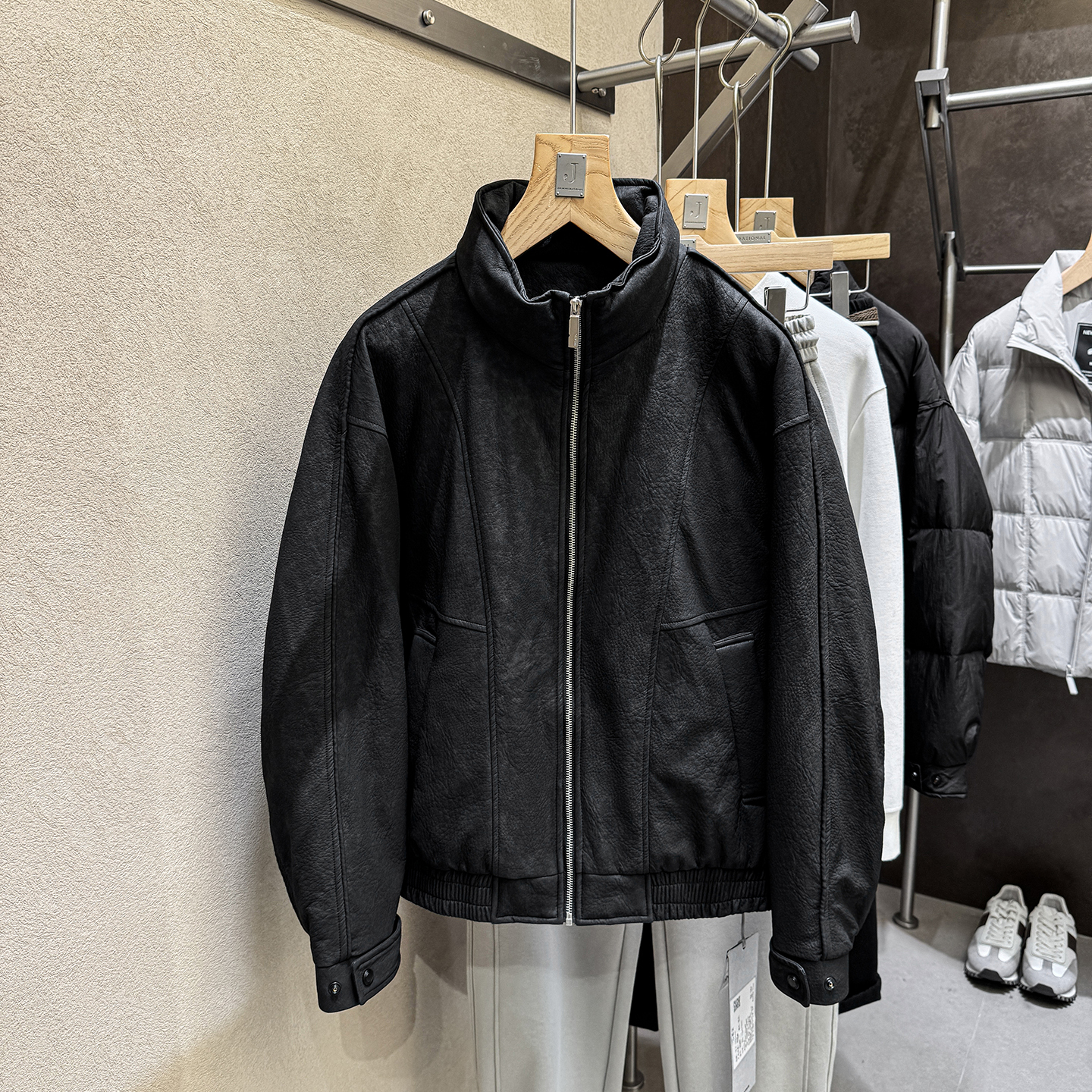 麂皮绒羽绒！杭州正宗原版！王牌质感！国标90绒男立领皮衣羽绒服