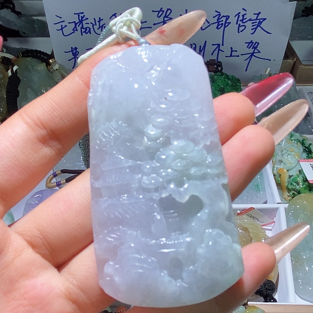 翡翠颈饰未镶嵌天然
